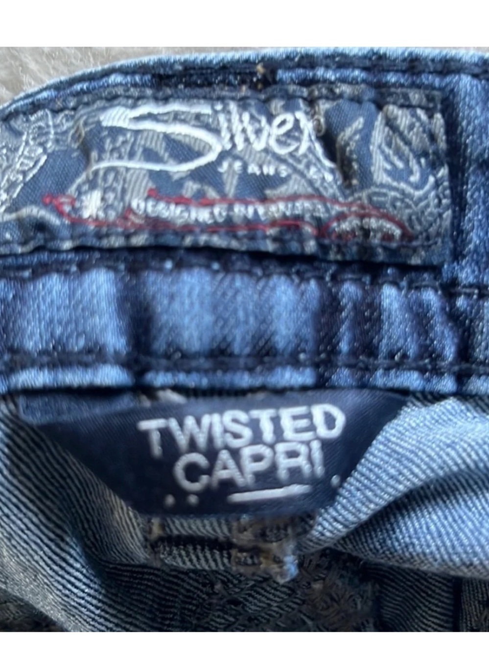 Silver Twisted Capri cropped distressed medium wash jeans size 26 - Picture 10 of 15
